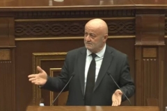 Քննիչին ասացի՝ տղա ես, նայում ես՝ նայի հեռախոսիս պարունակությունը, հարց չկա, բայց կարո՞ղ է ուրիշների ձեռքն ընկնի, ասաց ՝«պարոն Աղազարյան, էս ի՞նչ եք ասում». Աղազարյան (Տեսանյութ)