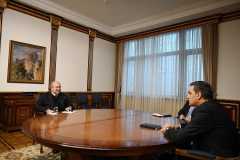 ԱՐՄԵՆ ՍԱՐԳՍՅԱՆԸ ՀԱՆԴԻՊՈՒՄ Է ՈՒՆԵՑԵԼ ԱՐՄԱՆ ԹԱԹՈՅԱՆԻ ՀԵՏ. ԻՆՉ ԵՆ ՔՆՆԱՐԿԵԼ