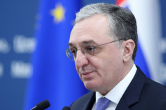Հայկական կողմից միակողմանի զիջումները բացառվում են. Մնացականյան