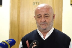 Մանկության ընկերս ասել է՝ շատ կնեղանա, որ մանդատս դնեմ առանց իրեն տեսնելու, սպասում եմ գա Մոսկվայից. Աղազարյան