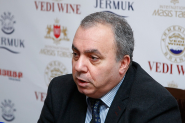 Կառավարության տնտեսական քաղաքականության արդյունքում կունենանք միայն կորուստներ, եթե դրամի փոխարժեքը չբարձրացվի, Հայաստանը կդառնա տնտեսական գերեզման. Հրանտ Բագրատյան (տեսանյութ)