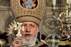 Հորդորեցինք վայր դնել վարչապետի լիազորությունները․ Գարեգին Բ կաթողիկոսի ուղերձը