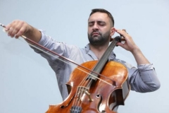 Պատերազմից հետո նվագս փոխվեց. Շուշիի հրթիռակոծված եկեղեցում «Կռունկը» կատարած Սևակ Ավանեսյանը ելույթ կունենա Երևանում