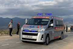 Շտապօգնության մեքենաները Հայաստան են տեղափոխում Արցախի վիրավոր զինվորականներին