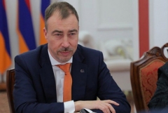 Տոյվո Կլաարը Հայաստանից մեկնել է Ադրբեջան
