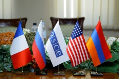 Ռիկերը Բաքվում, Խովաևը Երևանում․ Մինսկի խումբը կյանքի նշաններ է ցույց տալիս