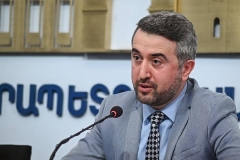 Արա Խզմալյանն անդրադարձել է երևանյան երկու թատրոնների միավորման հարցին 22/12/2021 schedule 15:47 #Արա Խզմալյան