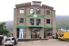 Կրակոցներ Գորիսի կենտրոնում․ դեպքի վայրում հայտնաբերվել են կրակված պարկուճներ, մետաղե խողովակ, արնանման հետքեր