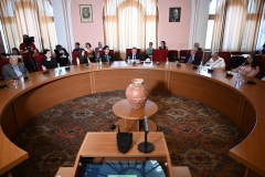 Նոբելյան մրցանակի առաջին հայազգի դափնեկիր Արտեմ Փաթափությանին հանձնվեց ՀՀ ԳԱԱ պատվավոր անդամի դիպլոմ