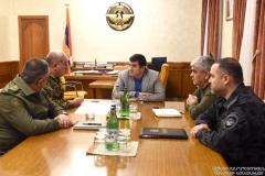 Նախագահ Հարությունյանն ուժային կառույցների ղեկավարների մասնակցությամբ աշխատանքային խորհրդակցություն է անցկացրել