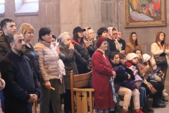 ՔՐԻՍՏՈՍ ԾՆԱՎ ԵՎ ՀԱՅՏՆԵՑԱՎ. ՁԵԶ ԵՎ ՄԵԶ ՄԵԾ ԱՎԵՏԻՍ