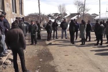 Գորայքցիները պահանջում են համայնքի ղեկավարի հրաժարականը