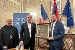 Աշխատանքային այցով Ֆրանսիայի ՕՌԱ նահանգի Սեն-Շամոն քաղաքում է գտնվում Քաջարանի համայնքապետարանի պատվիրակությունը` գլխավորությամբ համայնքի ղեկավար Մանվել Փարամազյանի