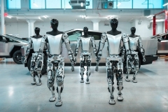 Մասկը նախատեսում է մարդակերպ Optimus ռոբոտների «միլիոնանոց բանակ» ստեղծել