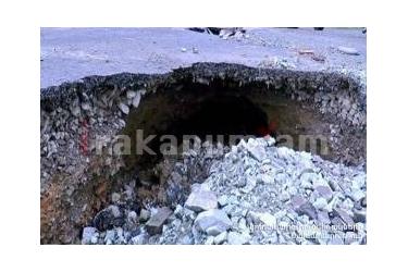 Ճանապարհահատվածի փլուզում Կապան քաղաքում. փրկարարները սահմանազատել են տարածքը