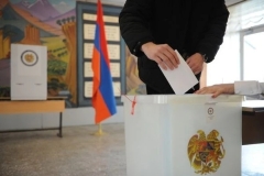 Արևմուտքի և Արևելքի խաչմերուկում։ Հայաստանում նախընտրական արշավը խոստանում է բուռն լինել․ The Guardian