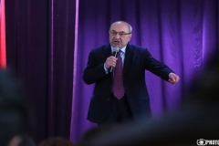 Պատերազմի ժամանակ կապվում էի Արցախ՝ գեներալների հետ, ասում էի՝ վերցրեք իշխանությունը ձեր ձեռքը. Վ.Մանուկյան