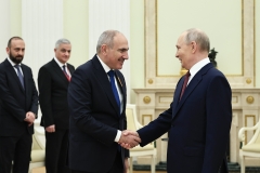 Պուտինը Փաշինյանին հիշեցրել է, որ ՀՀ-ում կան ռուսամետ ուժեր, և նրանց խոչընդոտել պետք չէ․ BBC