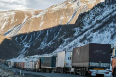 Լարսը փակ է