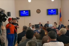 ԿԸՀ-ն արտահերթ նիստ է գումարել. օրակարգում քաղաքական ուժերի գրանցումն է