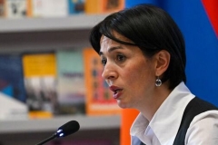 Yerkir.am-ի ահազանգից հետո տիկին Ժաննան վերջապես վճարեց մեքենայի գույքահարկի պարտքը