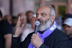 Բոլորս աղոթենք Բագրատ Սրբազանի հոգու ամրության ու տոկունության համար․ Արշակ Սրբազան