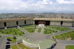 Հակառակորդի կողմից Սյունիքի եւ Գեղարքունիքի սահմանների նկատմամբ ոտնձգություններից հետո իրադրությունը դեռ չի փոխվել. ՊՆ