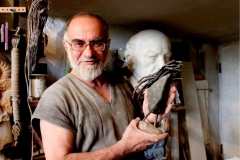 Հարցազրույց Գետիկ Բաղդասարյանի հետ. նա Սահյանի մի շարք քանդակների և սիսիանյան հուշարձանի հեղինակն է
