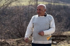 «Մեր հողերը և արոտավայրերը թշնամու դիրքերին շատ մոտ են, անասունների պահելը մի քիչ դժվարացել է». Ներքին Հանդի վարչական ղեկավար