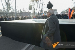 Պետք է ամեն գնով կանխել այս իշխանության օրոք արտահերթ ընտրությունների անցկացումը. Վազգեն Մանուկյան