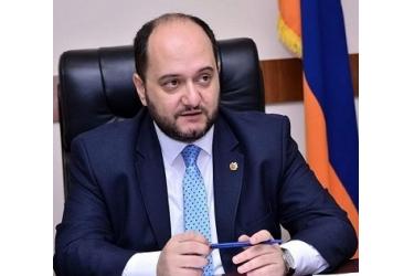 ՅՈՒՆԵՍԿՕ-ի պատերից ներս հնչեցին Կոմիտասի ու Թումանյանի անմահ անուններն ու բացահայտվեցին հայկական տառարվեստի գաղտնիքները. Արայիկ Հարությունյանի   ամանորյա ուղերձը 