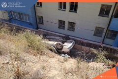 Սյունիքում մեքենան գլխիվայր հայտնվել է ճանապարհամերձ հատվածում