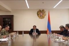 Սուրեն Պապիկյանը ամփոփել է զորամասեր այցերի արդյունքները
