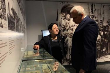 Ռուսաստանի դեսպանն այցելել է Հայոց ցեղասպանության Ծիծեռնակաբերդի հուշահամալիր