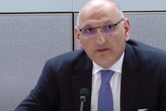 Հայաստանի նոր կառավարությունը կարող է գալ, պայմանագիրն անվավեր ճանաչել. Ամիրբեկովը՝ Սահմանադրությունը փոխելու մասին