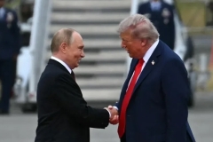 Դոնալդ Թրամփն Ալյասկայում դիմավորել է Վլադիմիր Պուտինին