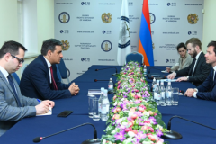 Պաշտպանը գերիների անհապաղ վերադարձի հարցը ներկայացրել է Եվրախորհրդարանի Ֆրանսիայի պատգամավորին