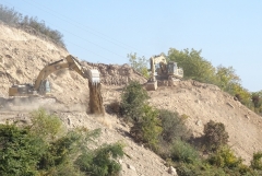 Գորիսի ավագանու ընտրությանը մասնակցող «ՀԱԿ» կուսակցության ներկայացուցիչները ծանոթացել են Էյվազլարը շրջանցող ճանապարհի վերակառուցման ընթացքին