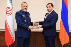 Հայաստանի ու Իրանի ՊՆ-ները քննարկել են անվտանգությանն առնչվող հարցեր