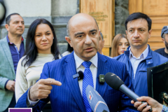 Զինված Ուժերի զինանշանից հանվել է խաչը, ո՞վ է որոշել այս ամենը. Էդմոն Մարուքյան (տեսանյութ)