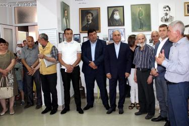 ԴԱՆԻԵԼ ԵՐԱԺՇՏԻ ԿԻՍԱՆԴՐԻՆ՝ ՀԱՅՐԵՆԻ ՔԱՂԱՔԻ ԹԱՆԳԱՐԱՆՈՒՄ 