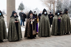 Գարեգին Բ կաթողիկոսը հոգեհանգստի կարգ մատուցեց Եռաբլուրում