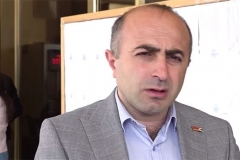 «Ունենք 6 վիրավոր. մեր զորքերը մնացել են Խծաբերդի դիրքերում, սակայն թշնամին մտել է գյուղ». Հայկ Խանումյան