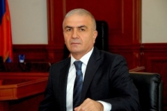 Սյունիքի մարզպետ Հունան Պողոսյանը հրաժարականի դիմում է ներկայացրել