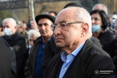 Վազգեն Մանուկյանը կարծում է, որ արտահերթ ընտրությունները պետք է լինեն ոչ գործող իշխանության օրոք