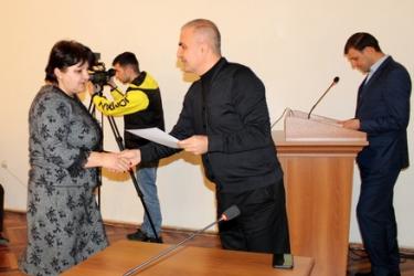 Շնորհավորանքներ մարզի կանանց