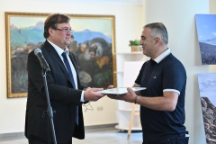 Նվեր Զելյայի «Սյունիքը»