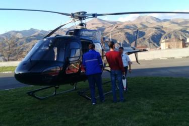 Գորիսում 2-րդ հարկից ընկած 5-ամյա երեխան ուղղաթիռով տեղափոխվել է Երևանի «Սուրբ Աստվածամայր» ԲԿ