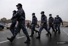 Կառավարության շենքի մոտից բերման ենթարկված ցուցարարների թիվը հասել է 33-ի