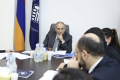 Նիկոլ Փաշինյանը ՔՊ գրասենյակում նիստ է անցկացնում